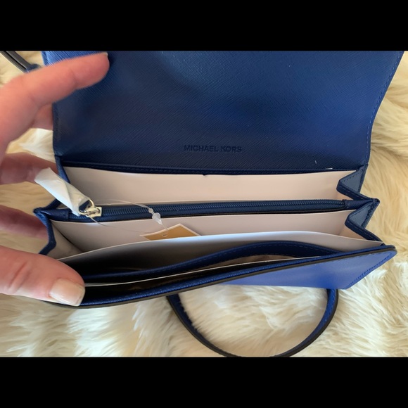 MICHAEL KORS BAG & WRISTLET. “COBALT… - Picture 7 of 8